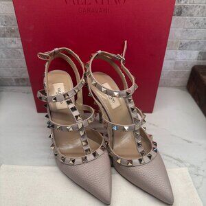 Valentino NIB Rockstud Ankle Strap Pump - size 37